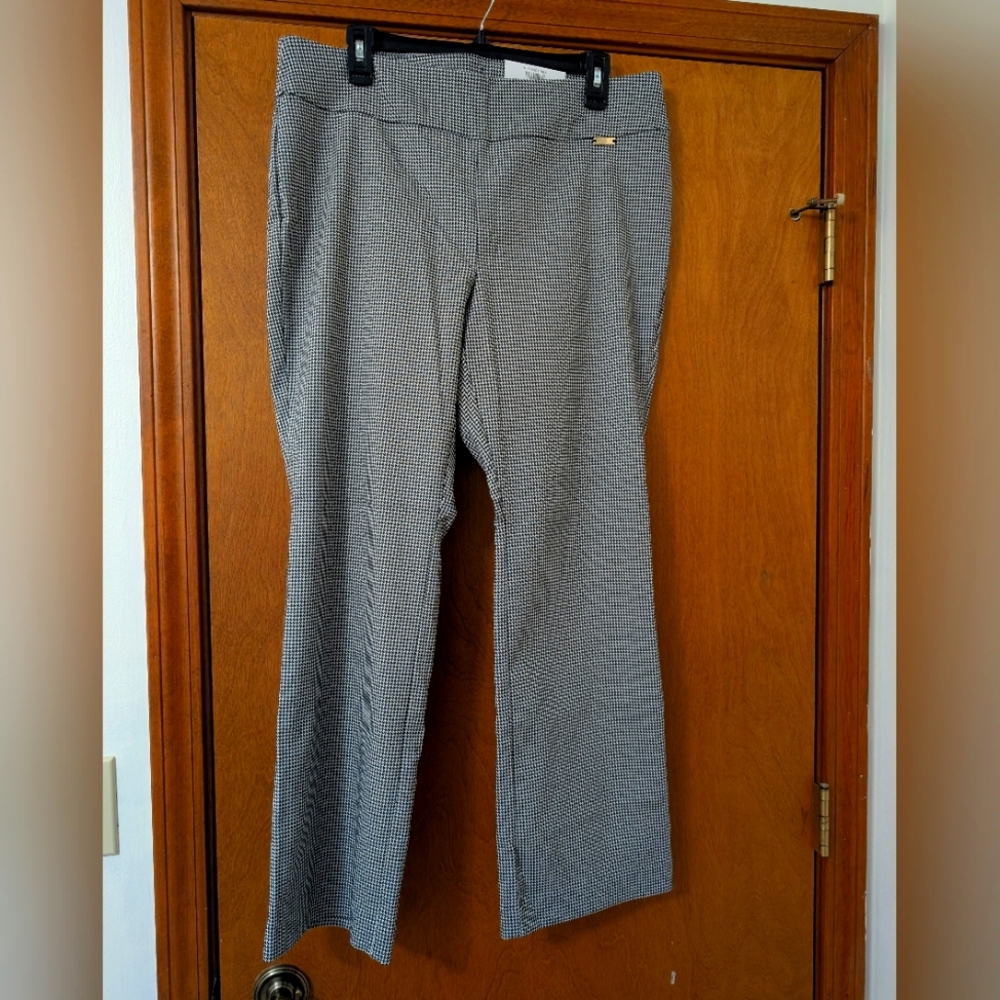 NWT houndstooth Tummy Control Bootcut Pants